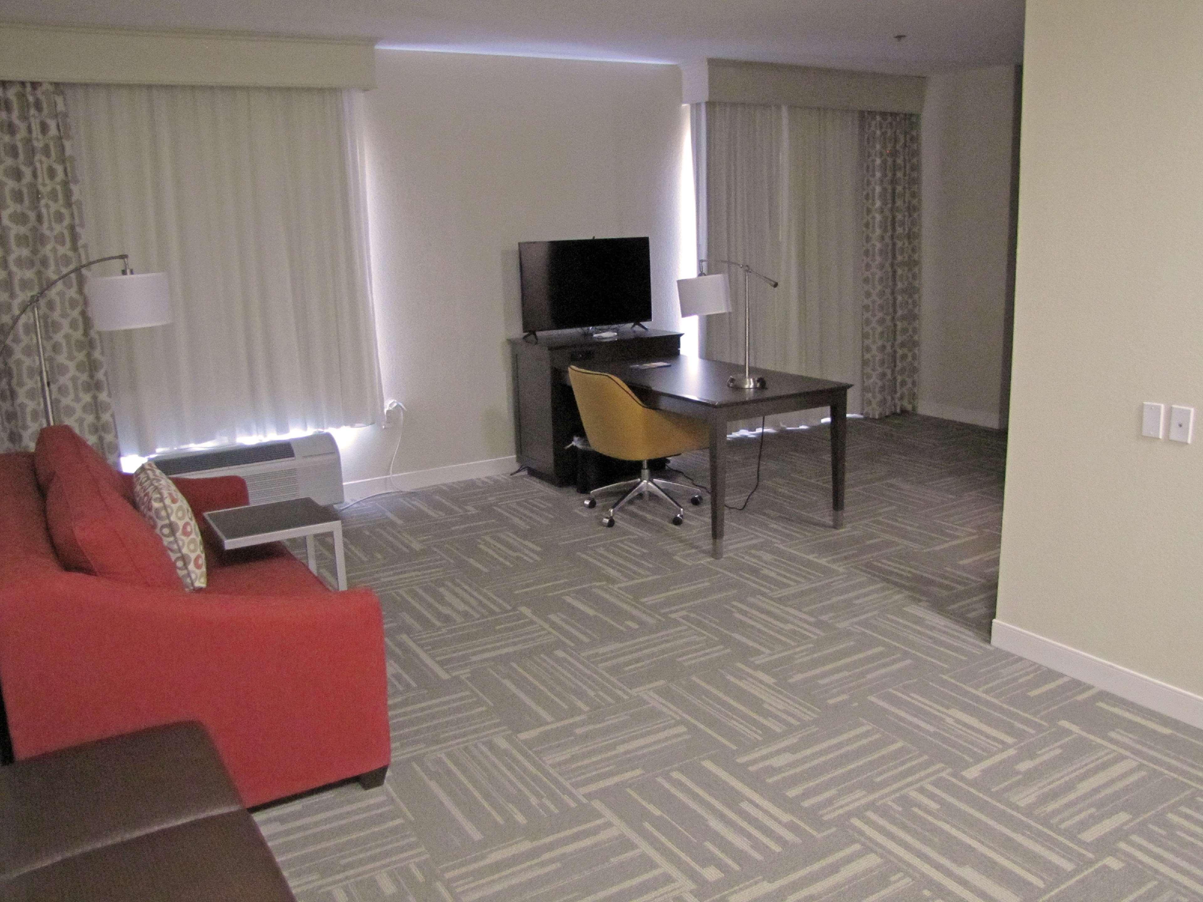 Hampton Inn Mcpherson Buitenkant foto