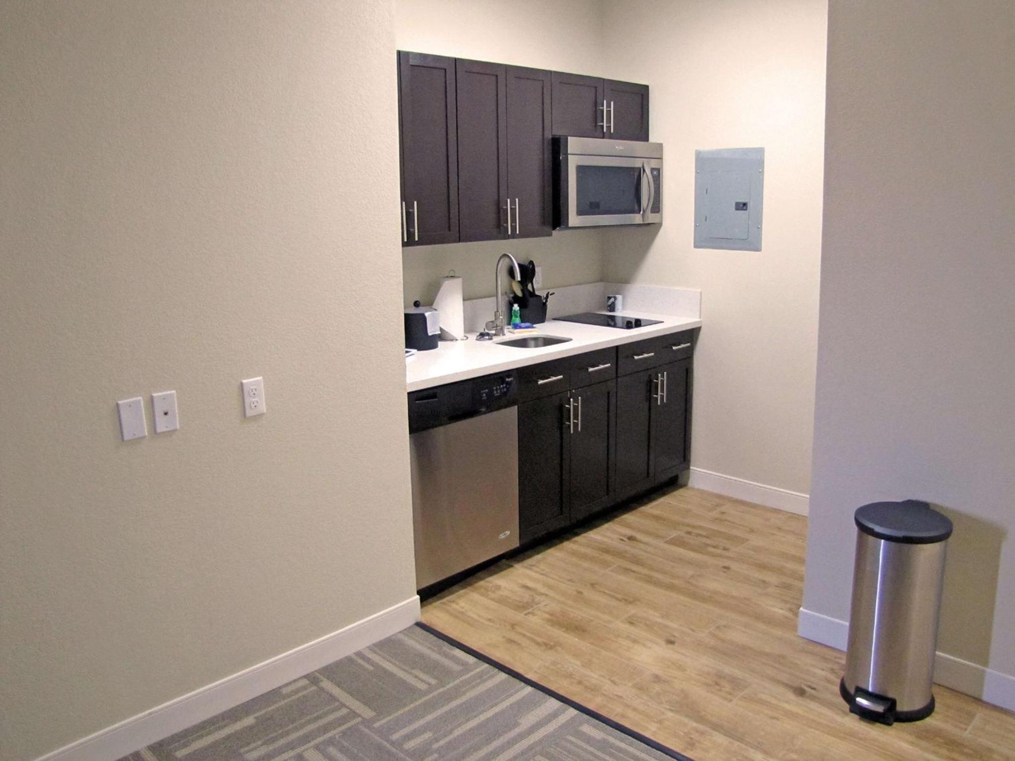 Hampton Inn Mcpherson Buitenkant foto